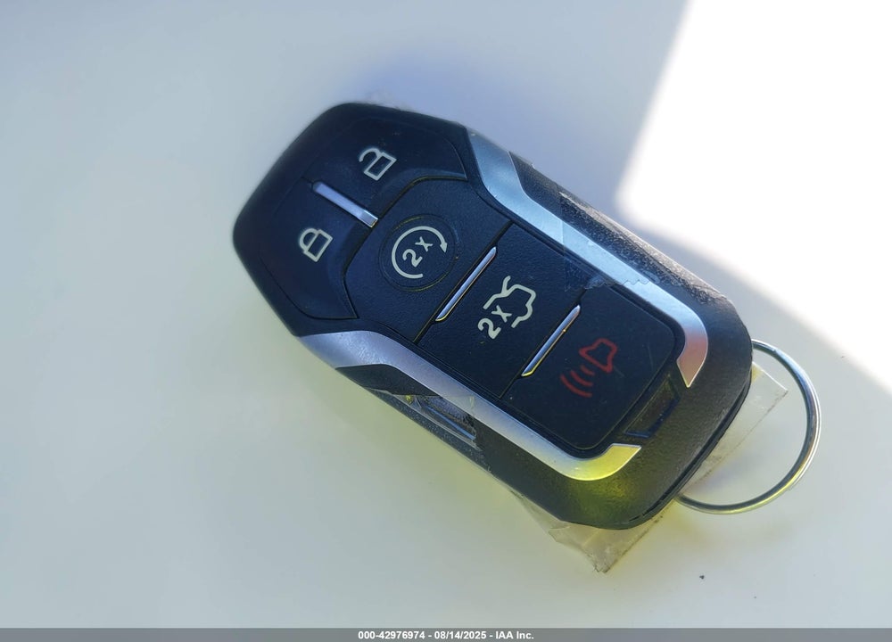 2016 LINCOLN MKZ HYBRID VIN: 3LN6L2LU3GR608192