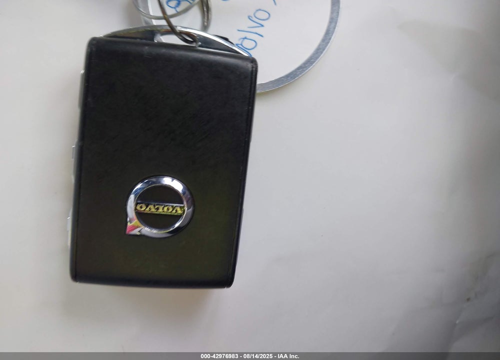 2024 VOLVO XC90 VIN: YV4062JE2R1185015