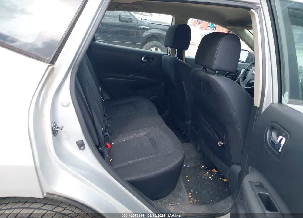 2015 NISSAN ROGUE VIN: JN8AS5MT2FW665542