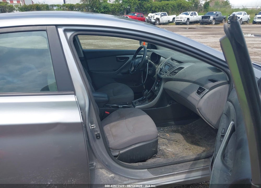 2014 HYUNDAI ELANTRA SE VIN: KMHDH4AE9EU195247