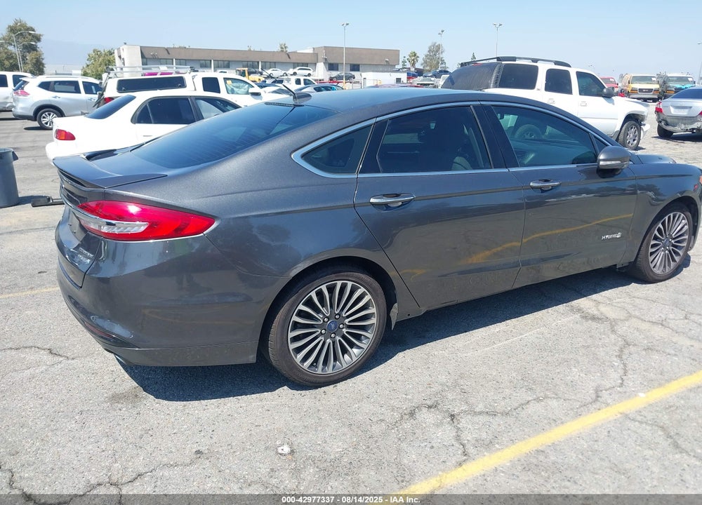 2018 FORD FUSION VIN: 3FA6P0RU8JR181819