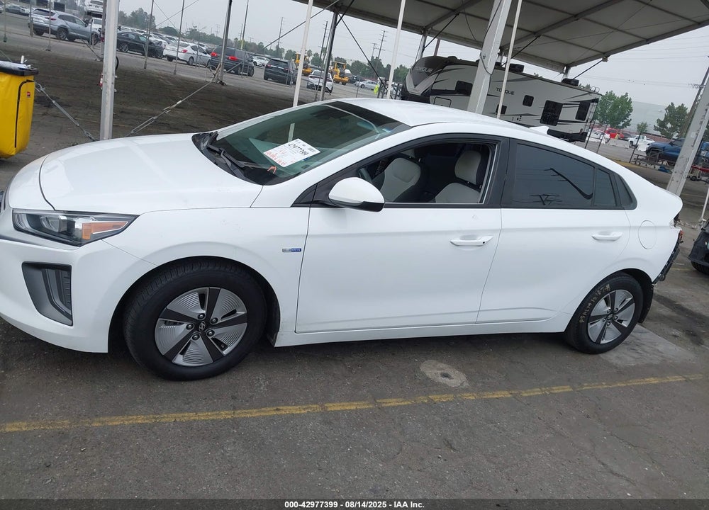 2020 HYUNDAI IONIQ HYBRID VIN: KMHC65LCXLU213688