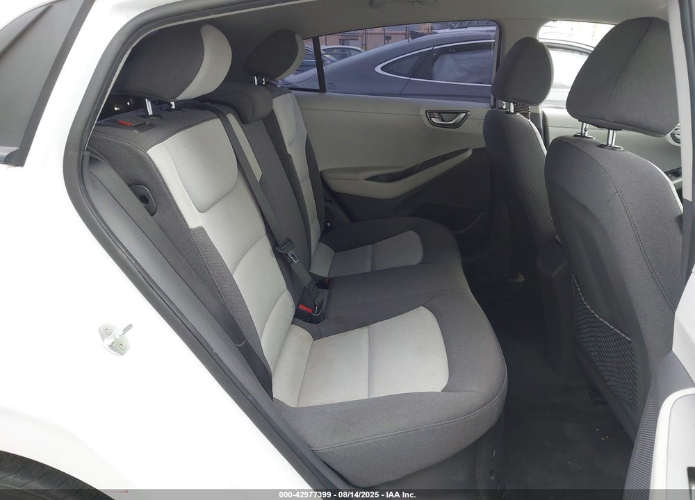 2020 HYUNDAI IONIQ HYBRID VIN: KMHC65LCXLU213688