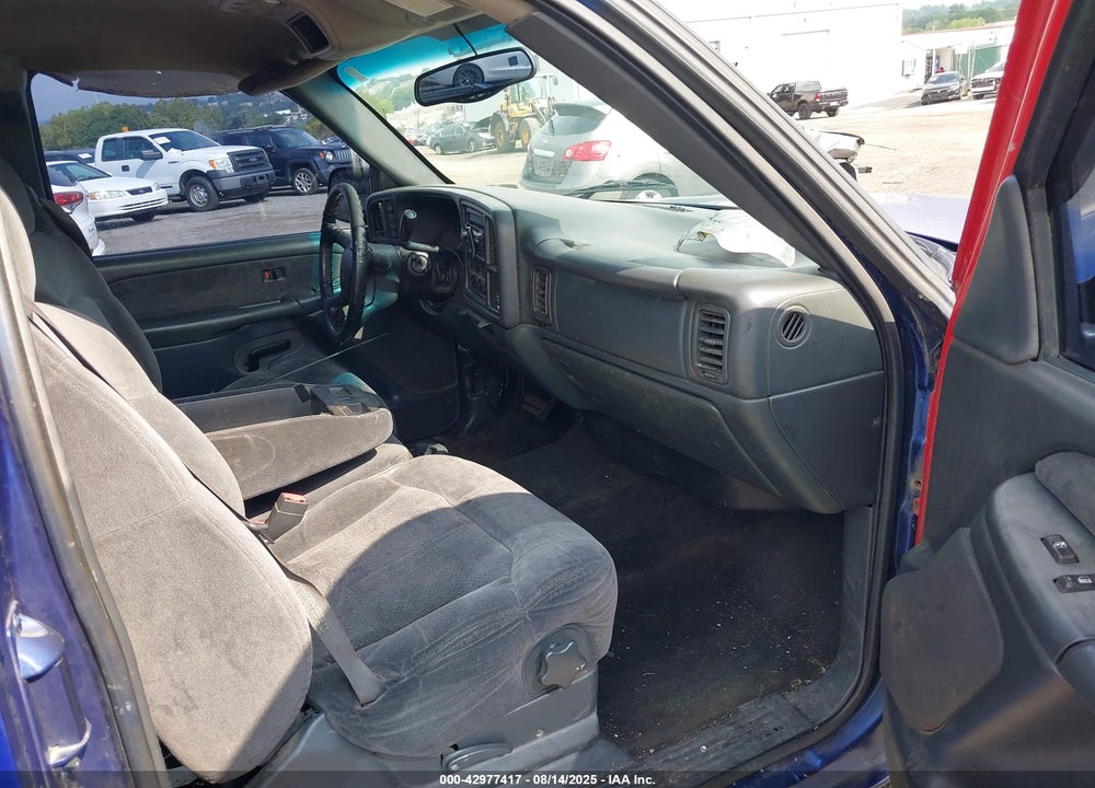 2001 CHEVROLET SILVERADO 1500 LS VIN: 1GCEK19T71E181881