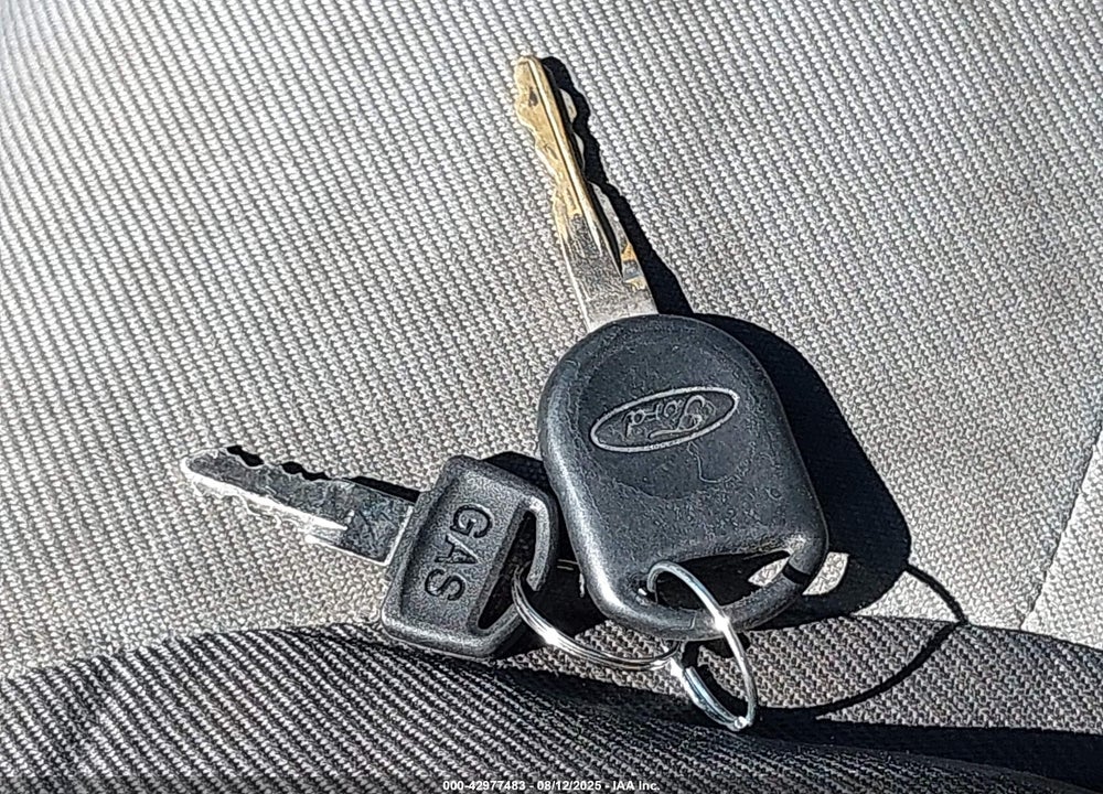 2006 FORD ESCAPE XLS/XLS MANUAL VIN: 1FMYU02Z86KC62960