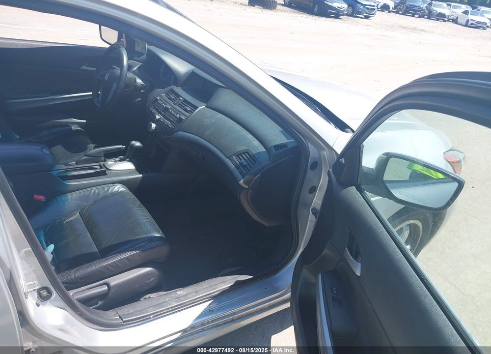 2008 HONDA ACCORD 2.4 EX-L VIN: 1HGCP26808A095670