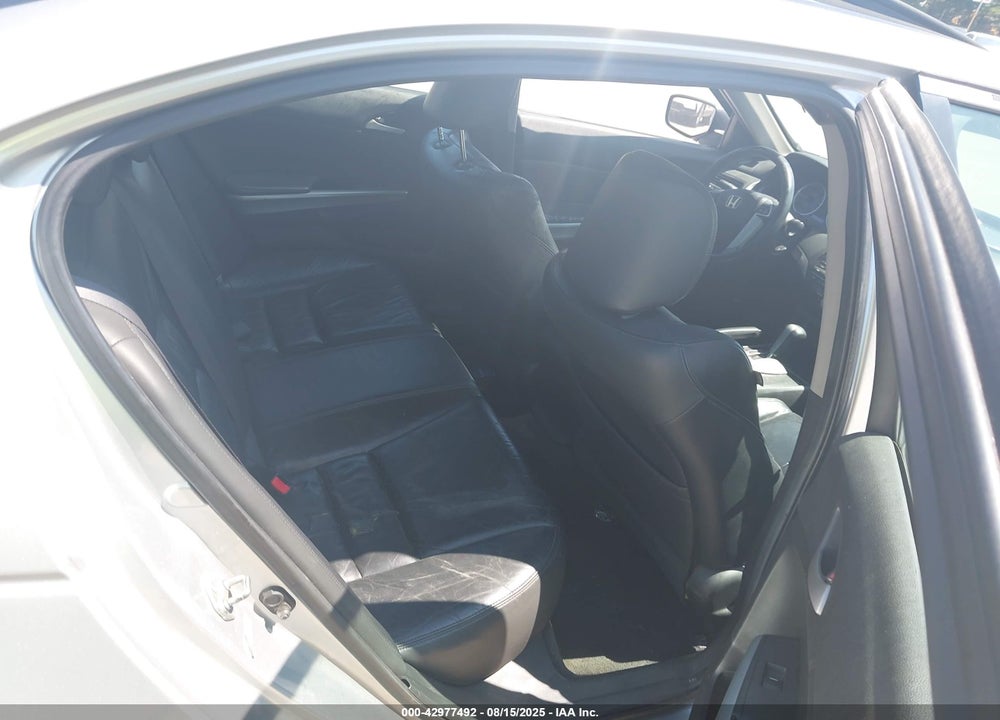 2008 HONDA ACCORD 2.4 EX-L VIN: 1HGCP26808A095670