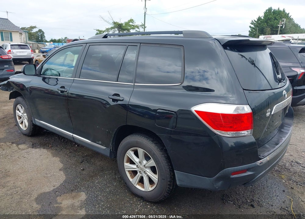 2013 TOYOTA HIGHLANDER BASE PLUS V6 VIN: 5TDBK3EH8DS178731