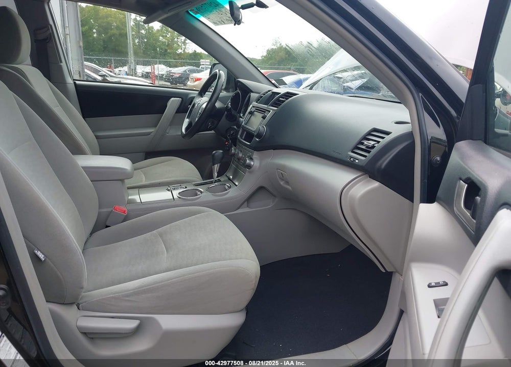 2013 TOYOTA HIGHLANDER BASE PLUS V6 VIN: 5TDBK3EH8DS178731