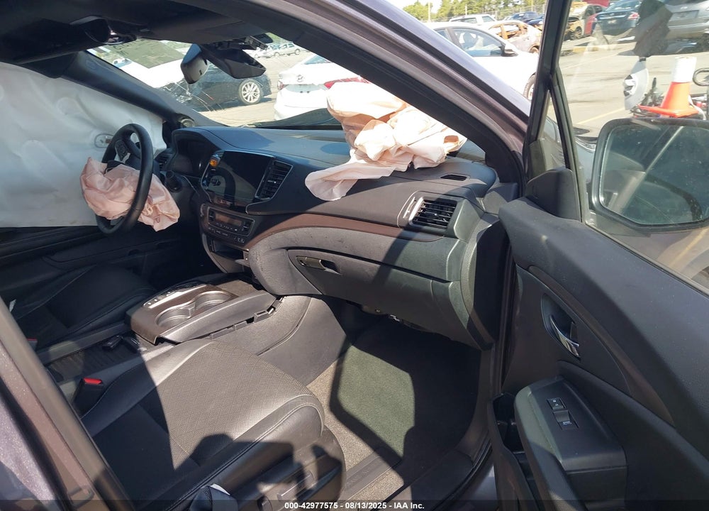 2020 HONDA PASSPORT VIN: 5FNYF7H55LB003606