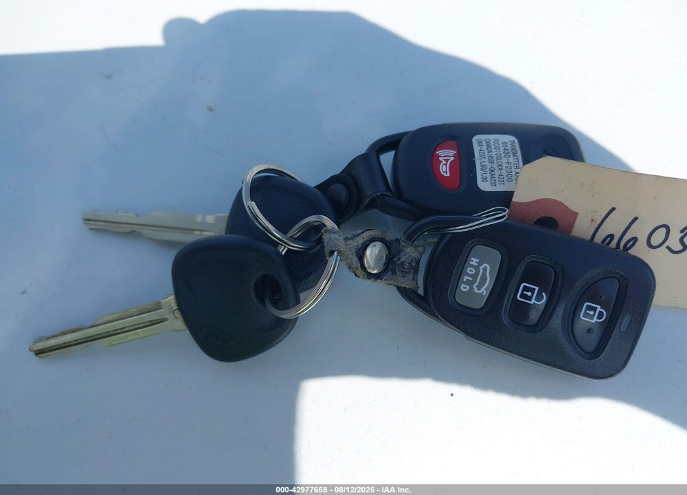 2018 HYUNDAI ELANTRA VIN: 5NPD84LF5JH358572