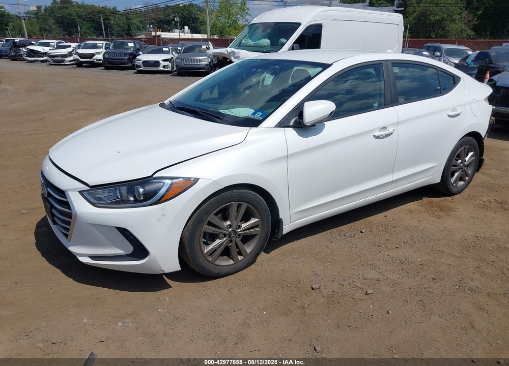 2018 HYUNDAI ELANTRA VIN: 5NPD84LF5JH358572