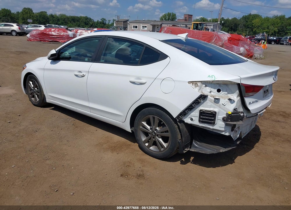 2018 HYUNDAI ELANTRA VIN: 5NPD84LF5JH358572