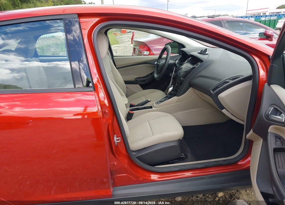 2018 FORD FOCUS VIN: 1FADP3F29JL319037