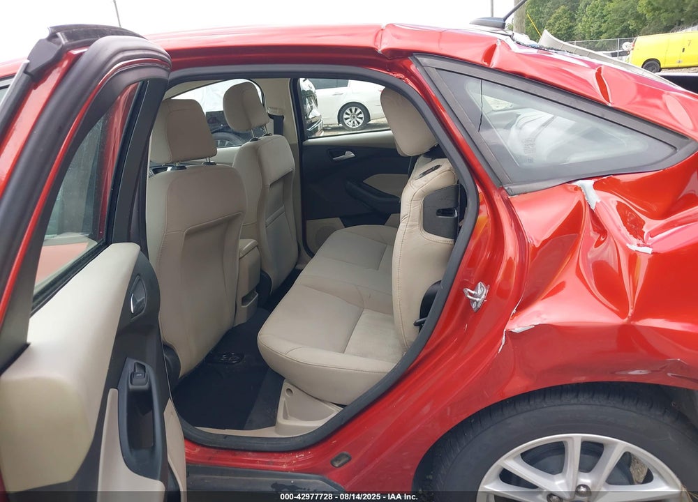 2018 FORD FOCUS VIN: 1FADP3F29JL319037