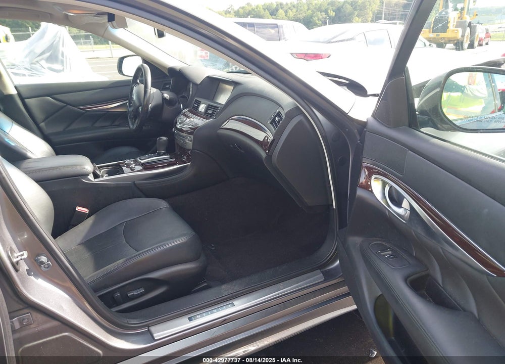 2015 INFINITI Q70L 3.7X VIN: JN1BY1PR4FM831940
