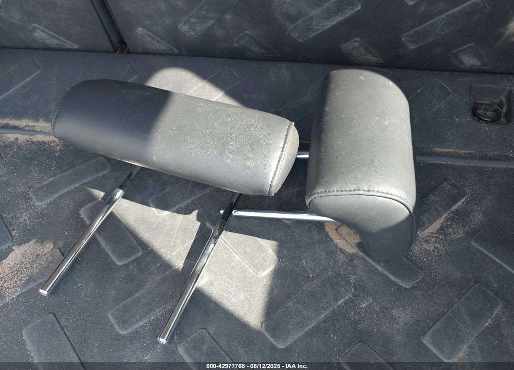 2007 TOYOTA FJ CRUISER VIN: JTEBU11F970052240