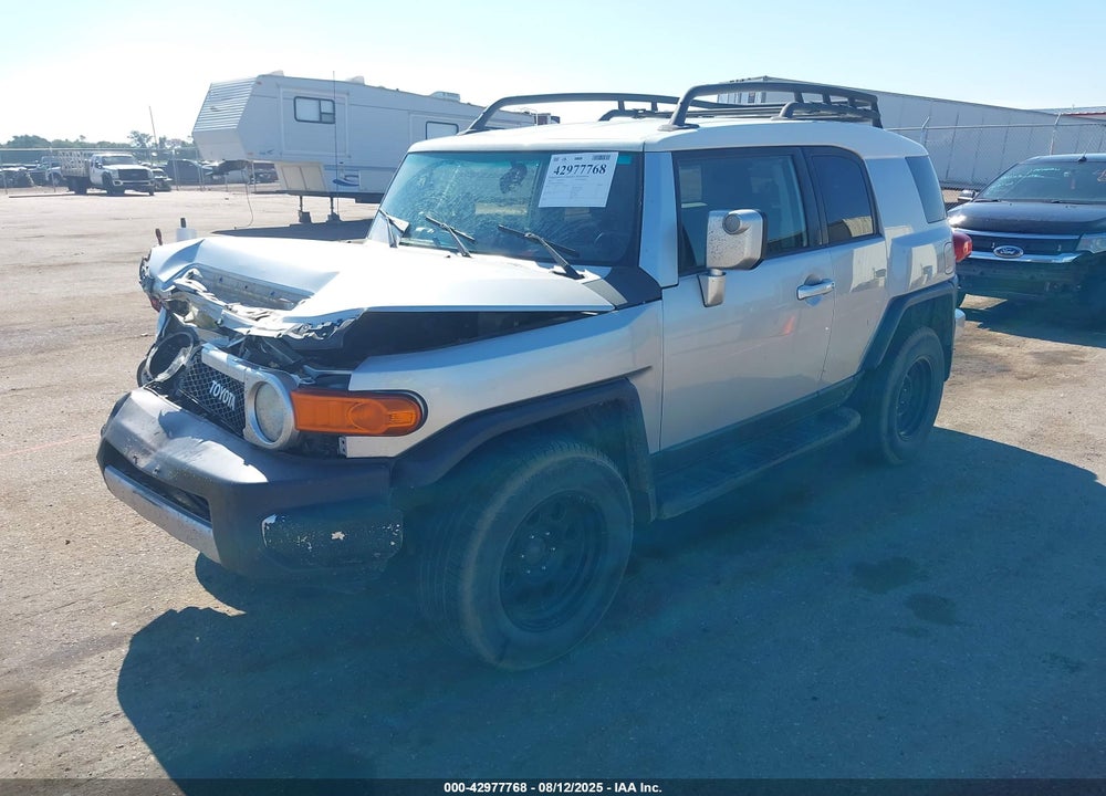 2007 TOYOTA FJ CRUISER VIN: JTEBU11F970052240