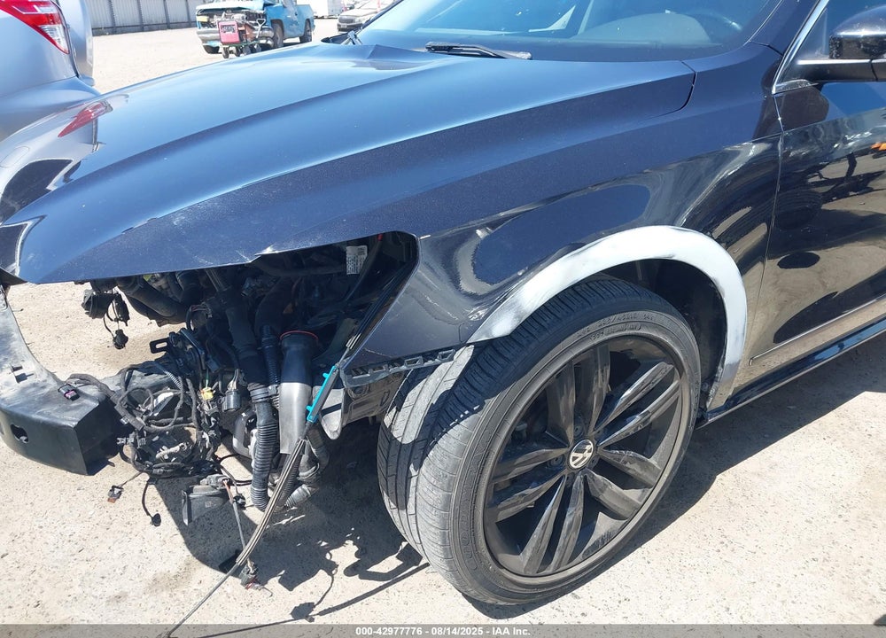 2018 VOLKSWAGEN PASSAT VIN: 1VWCA7A32JC007167