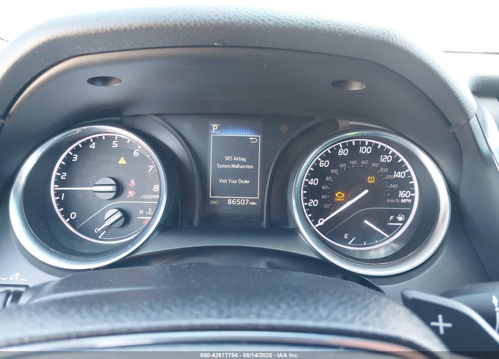 2018 TOYOTA CAMRY VIN: 4T1B11HK9JU637427
