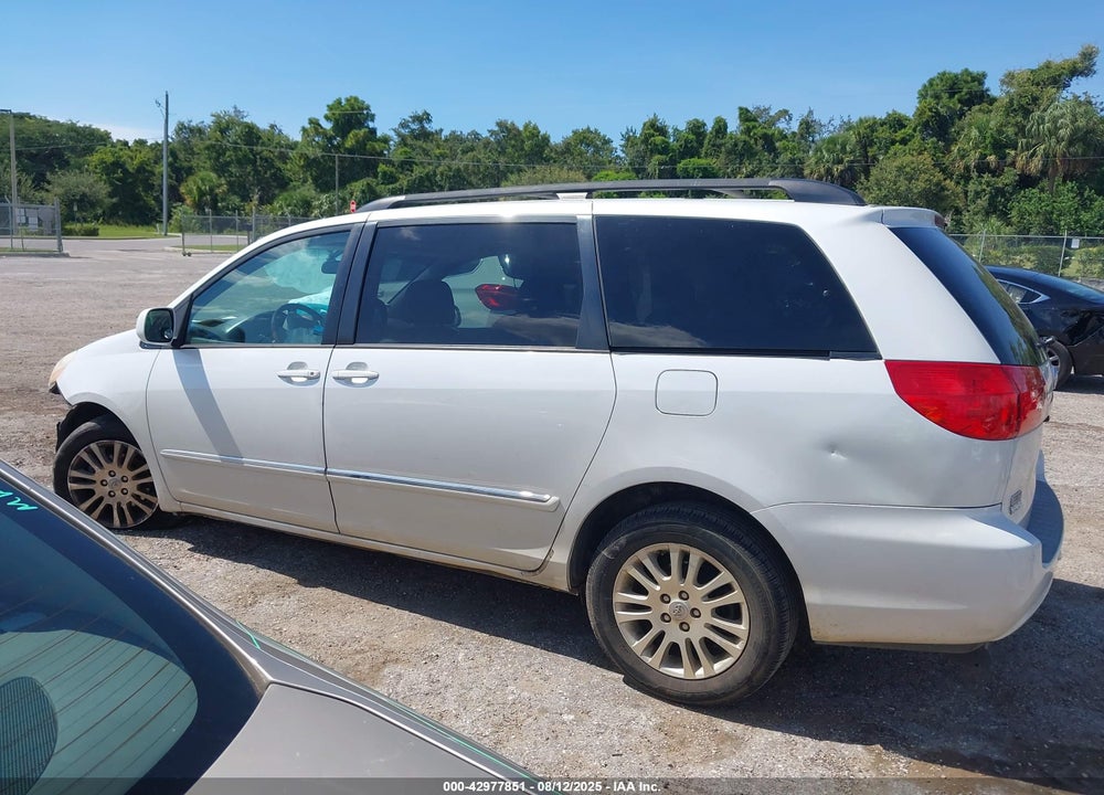 2008 TOYOTA SIENNA LIMITED VIN: 5TDZK22C68S212074