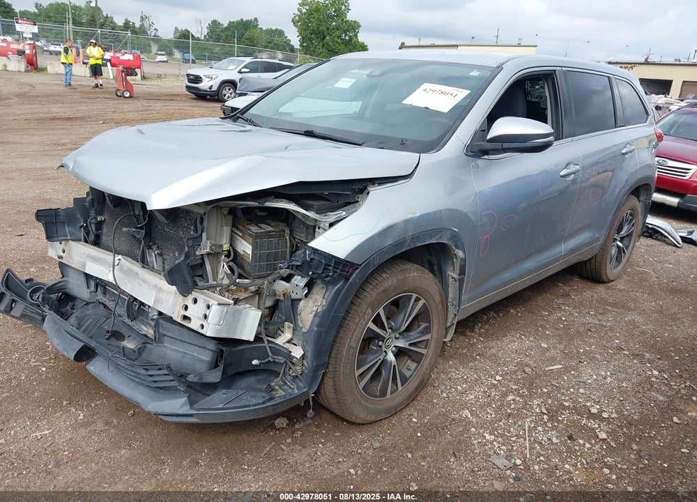 2017 TOYOTA HIGHLANDER VIN: 5TDBZRFH7HS388188