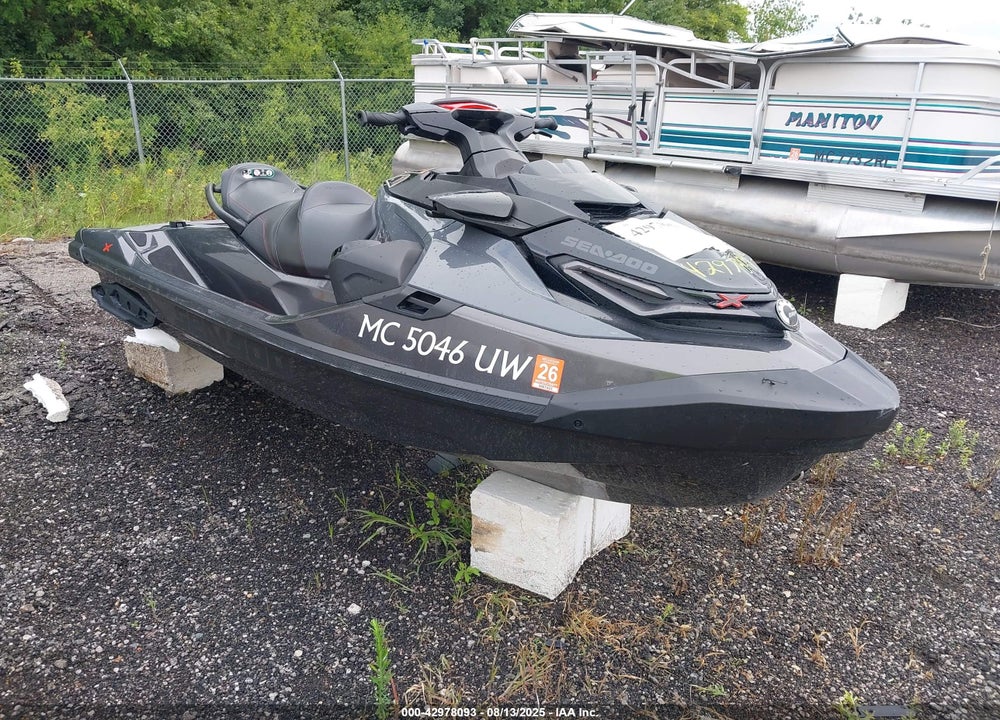 2023 SEADOO RXT-X 300 VIN: YDV26380J223