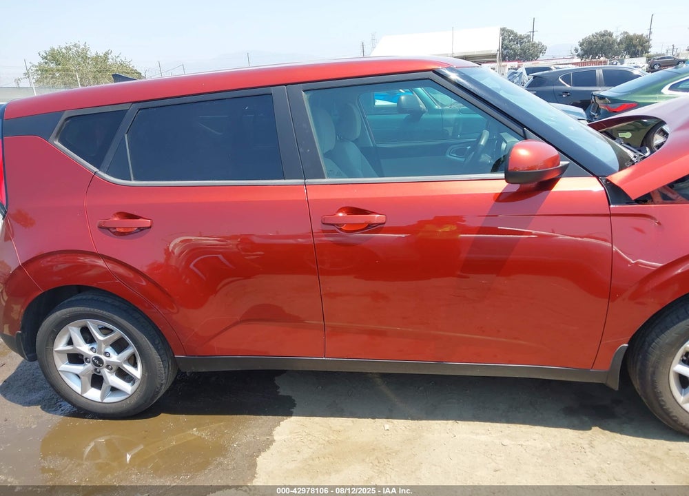 2023 KIA SOUL VIN: KNDJ23AU0P7190255