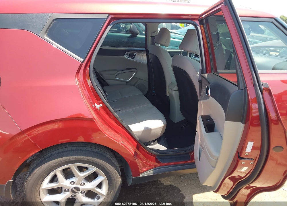 2023 KIA SOUL VIN: KNDJ23AU0P7190255