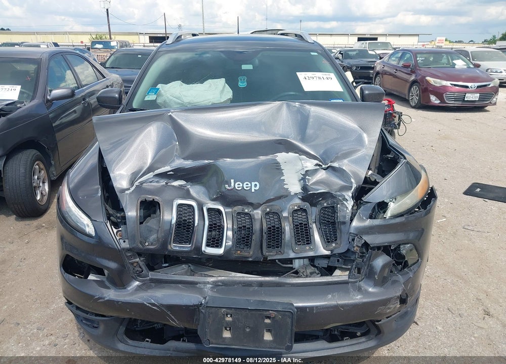 2018 JEEP CHEROKEE VIN: 1C4PJLLB8JD511198