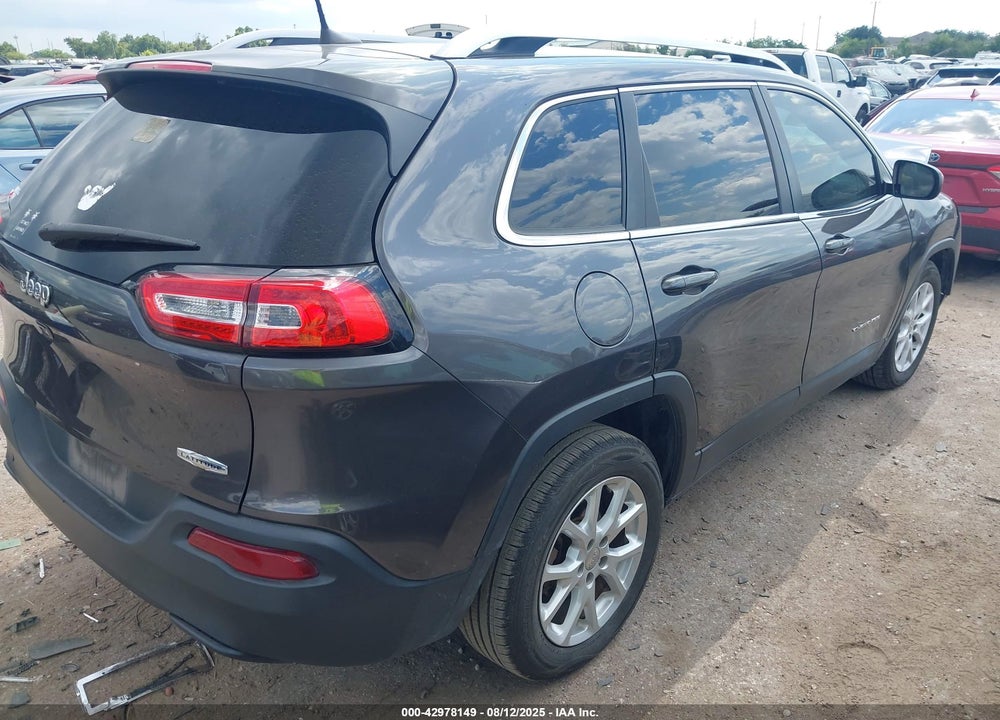 2018 JEEP CHEROKEE VIN: 1C4PJLLB8JD511198