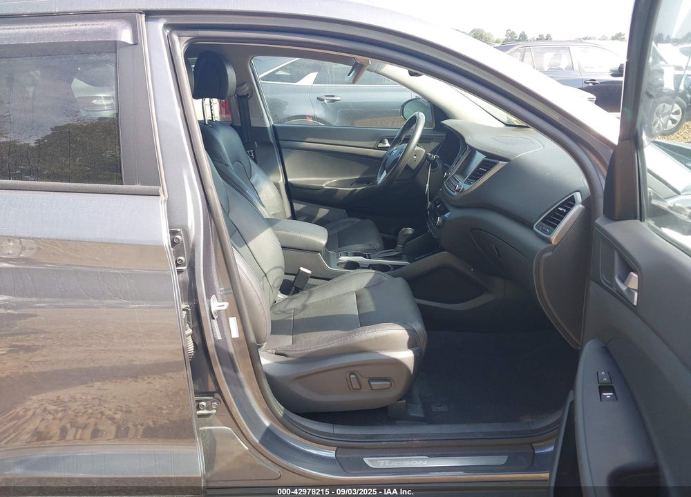 2016 HYUNDAI TUCSON VIN: KM8J3CA20GU191544