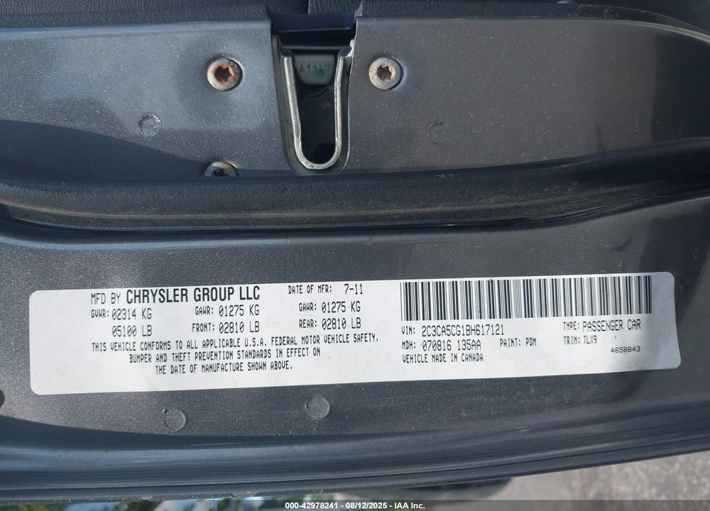 2011 CHRYSLER 300 LIMITED VIN: 2C3CA5CG1BH617121