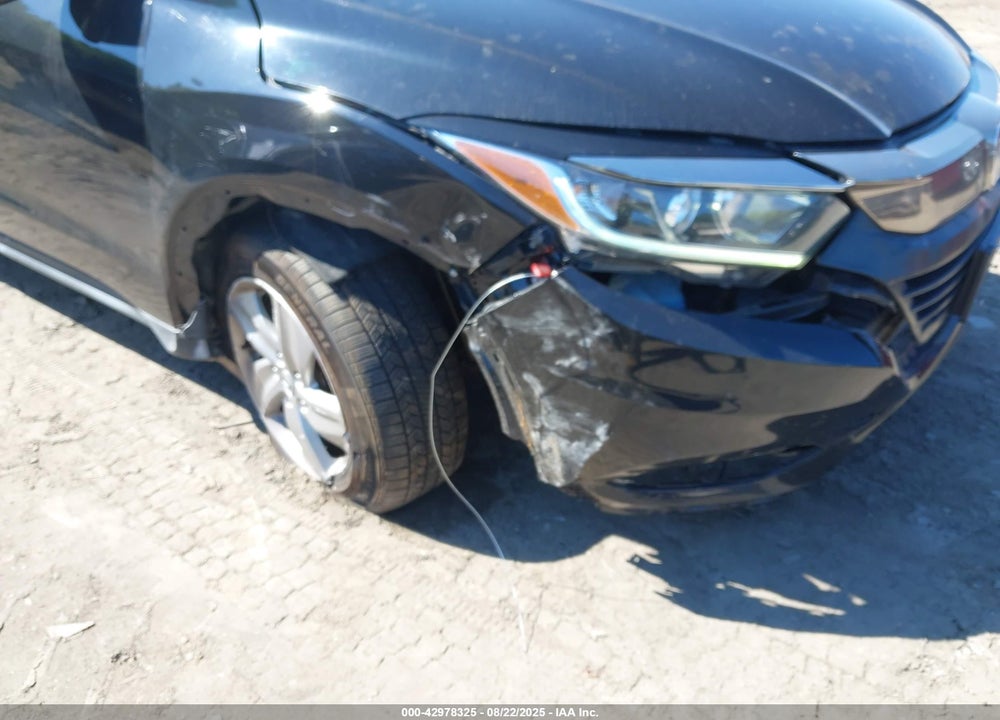2019 HONDA HR-V VIN: 3CZRU6H51KM743162