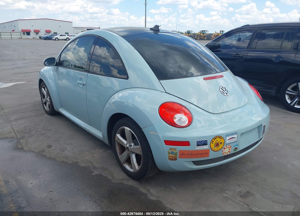 2010 VOLKSWAGEN BEETLE VIN: 3VWRW3AG2AM036657