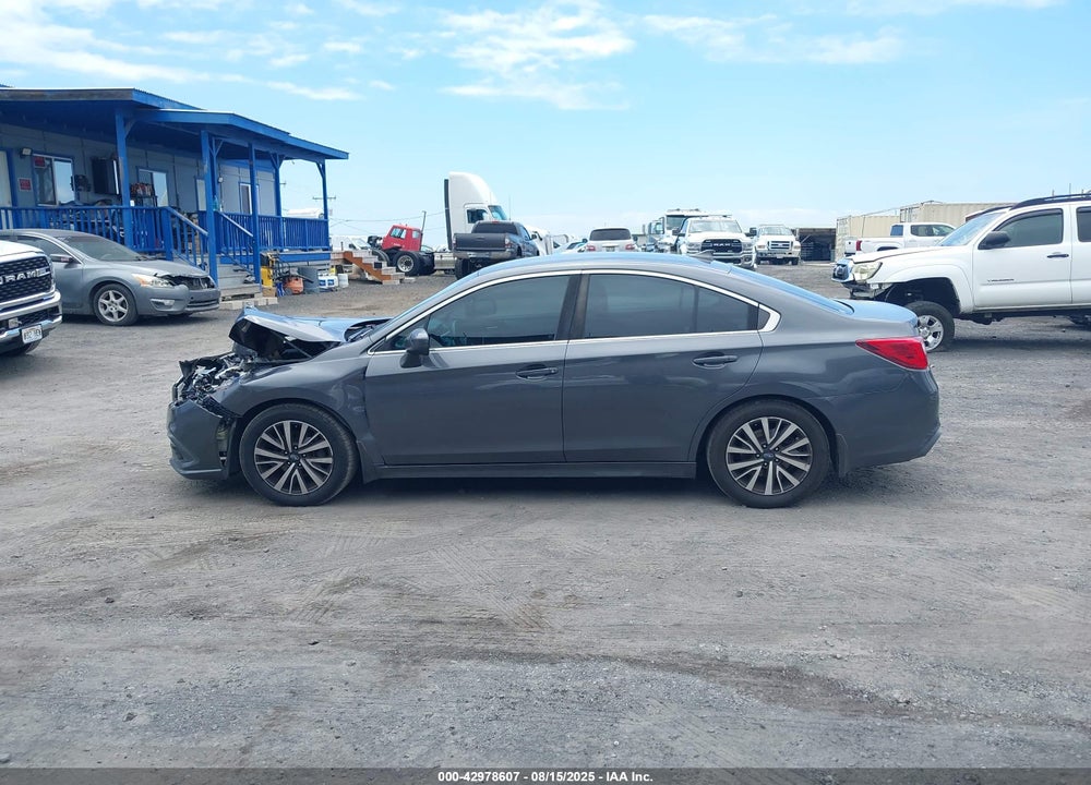 2018 SUBARU LEGACY 2.5I PREMIUM VIN: 4S3BNAC63J3005077
