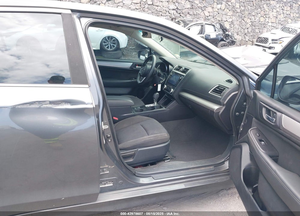 2018 SUBARU LEGACY 2.5I PREMIUM VIN: 4S3BNAC63J3005077