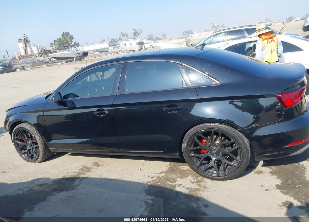 2018 AUDI A3 VIN: WAUAUGFF7J1013446