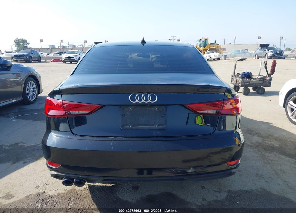 2018 AUDI A3 VIN: WAUAUGFF7J1013446