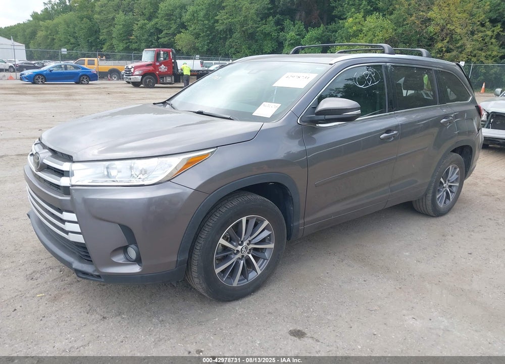 2017 TOYOTA HIGHLANDER VIN: 5TDKZRFH1HS514335