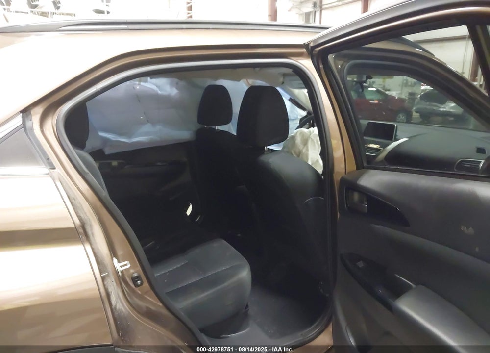 2019 MITSUBISHI ECLIPSE CROSS LE VIN: JA4AT4AA4KZ000506