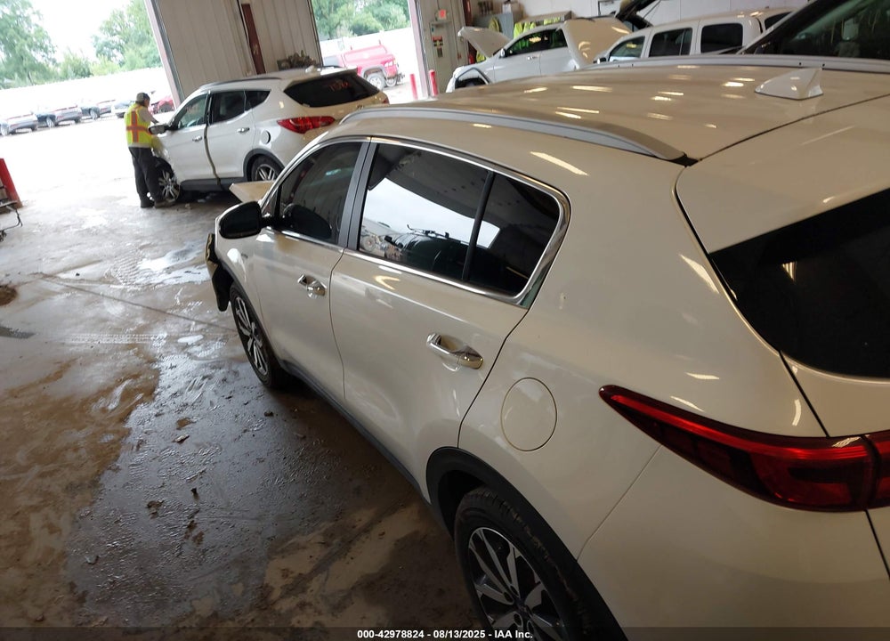 2019 KIA SPORTAGE EX VIN: KNDPNCAC2K7505087