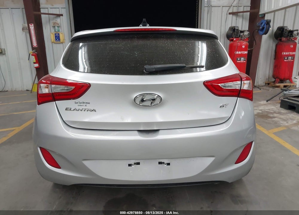 2015 HYUNDAI ELANTRA VIN: KMHD35LH7FU240182