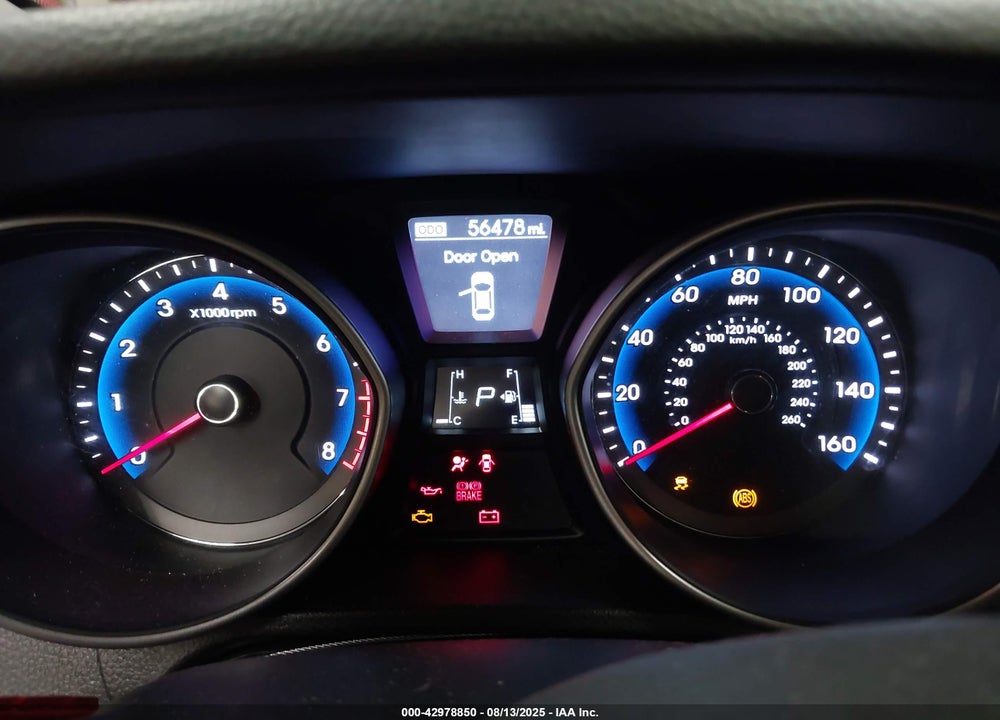 2015 HYUNDAI ELANTRA VIN: KMHD35LH7FU240182