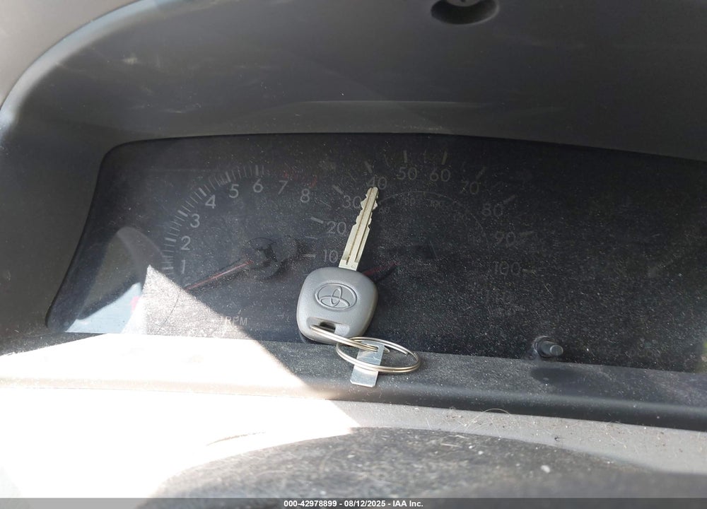 2008 TOYOTA COROLLA VIN: 2T1BR32E38C894649