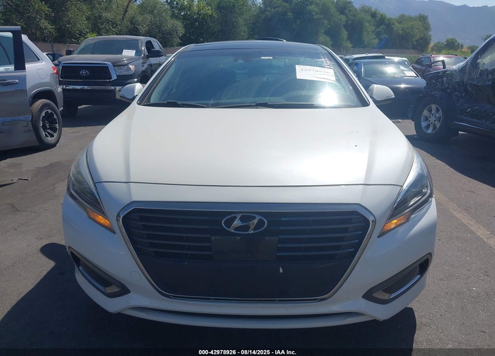 2016 HYUNDAI SONATA HYBRID VIN: KMHE34L15GA029227