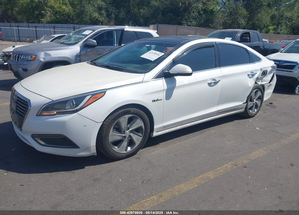 2016 HYUNDAI SONATA HYBRID VIN: KMHE34L15GA029227