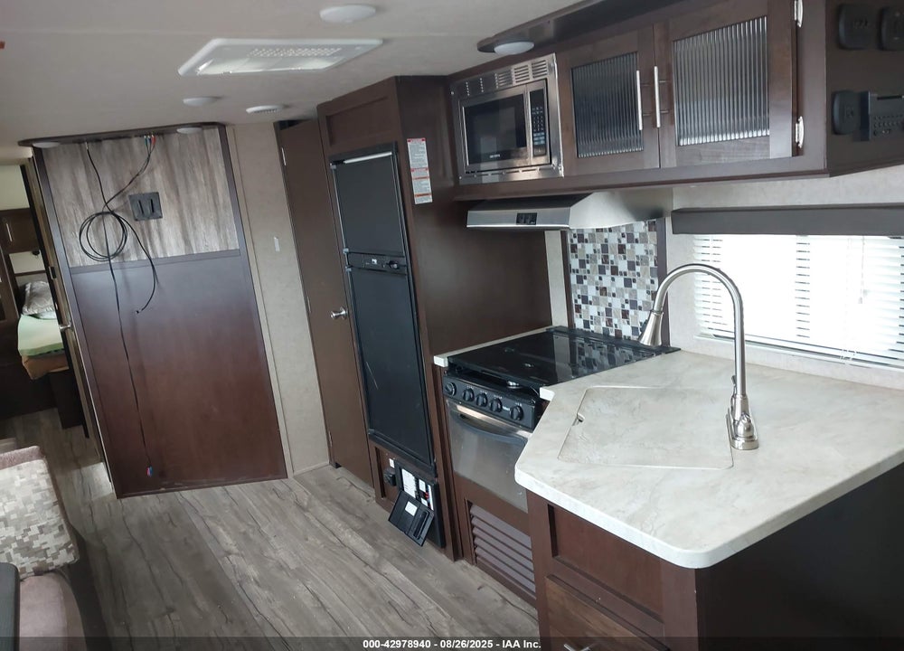 2018 FOREST RIVER 29TE VIN: 4X4TCKE29JX129819