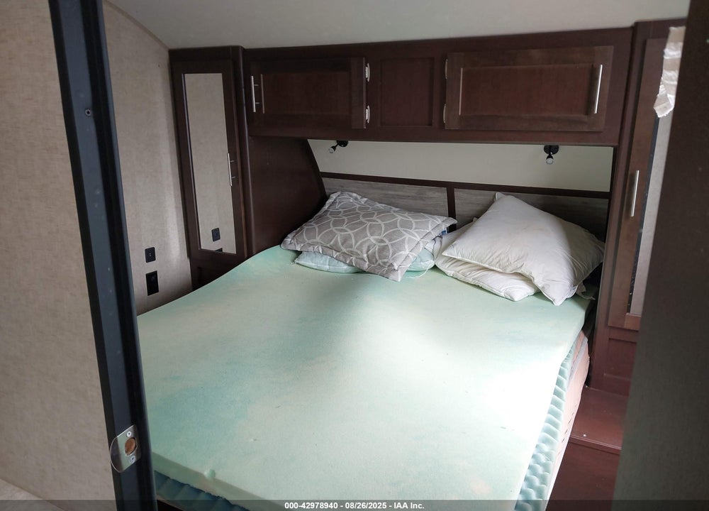 2018 FOREST RIVER 29TE VIN: 4X4TCKE29JX129819