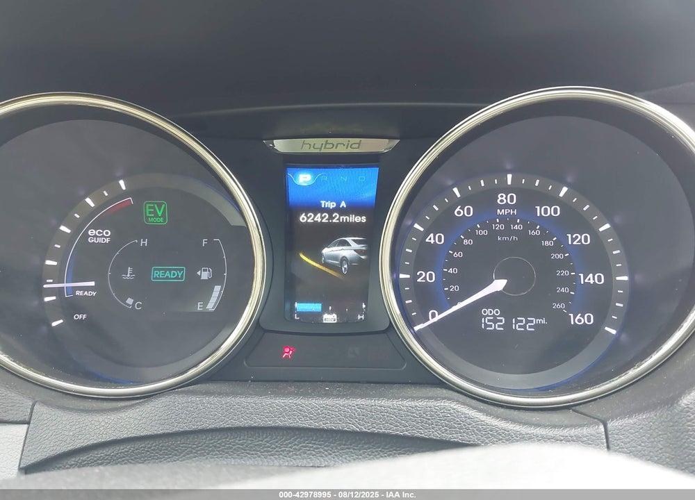 2011 HYUNDAI SONATA HYBRID VIN: KMHEC4A46BA018744